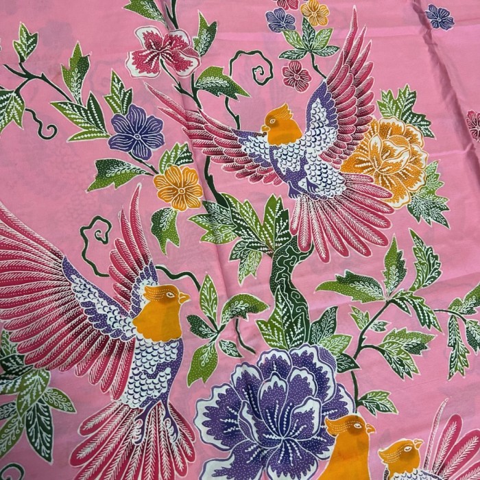 Birds gathered on Trees - Pink