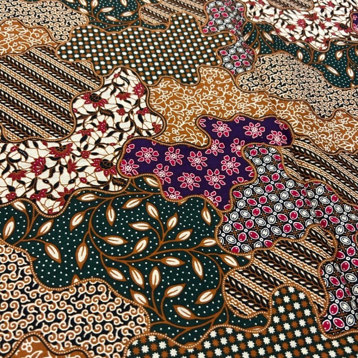 Floral & Traditional Patch Motif Batik - Green