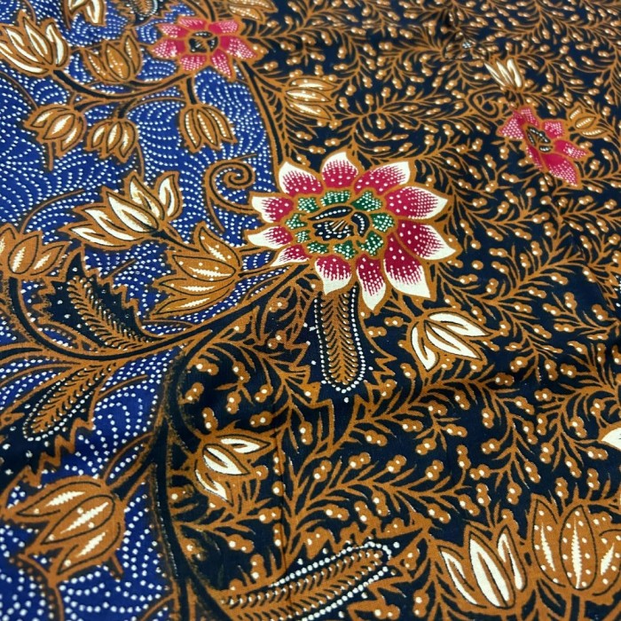 Traditional Flowers Motif Border - Blue Traditional Flowers Motif Border - Blue
